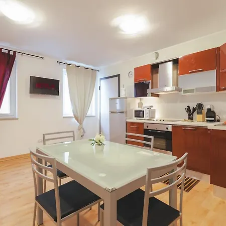 Free Netflix & Wifi Cozy Private Muraglione Apartment
