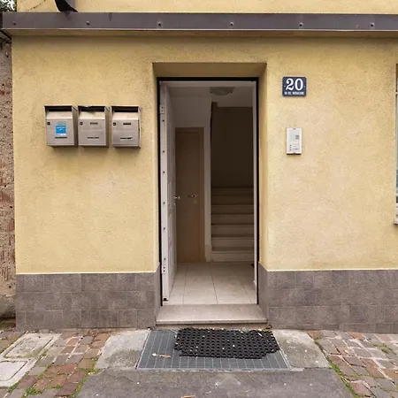 Free Netflix & Wifi Cozy Private Muraglione Triest